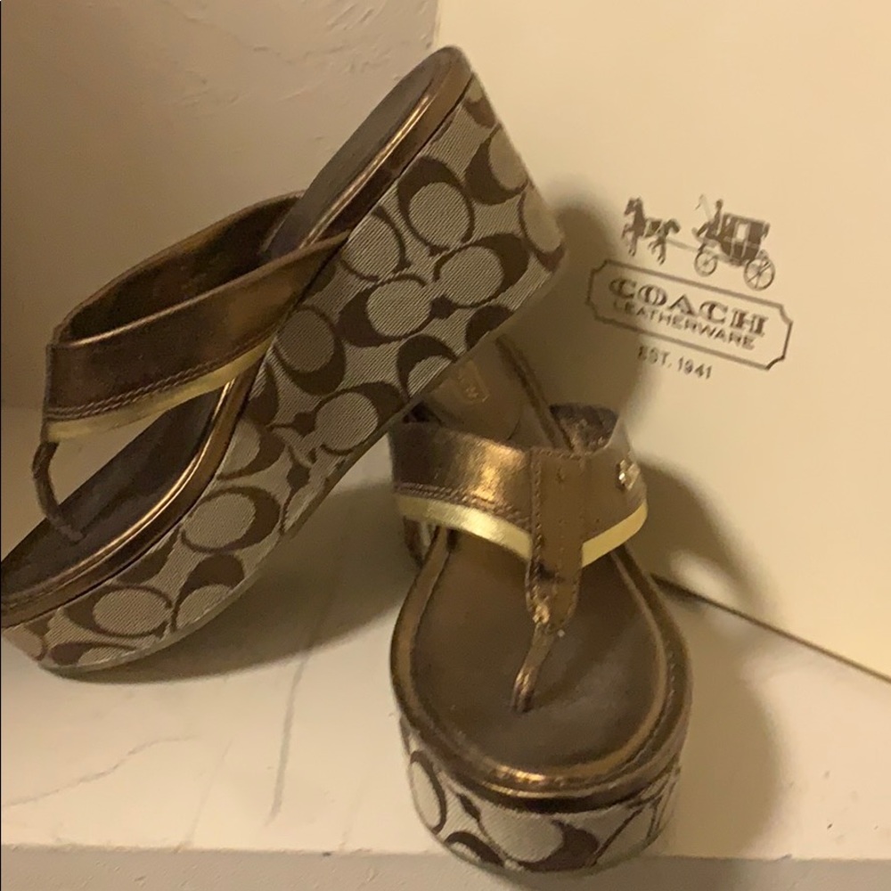 Coach - Picture 2 of 2